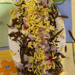 A picture of Kurkuri bindi chaat.
