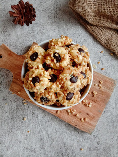 Foto resep Thumb print cookies / kue kering kacang cokelat