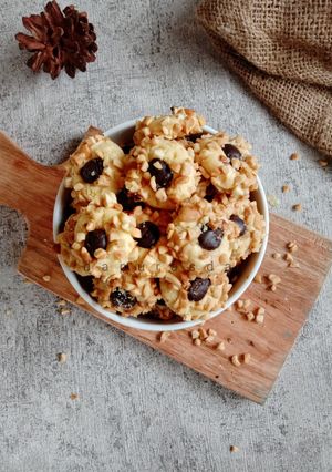 Foto resep Thumb print cookies / kue kering kacang cokelat