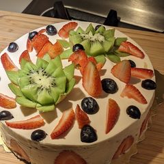 A picture of Weilin's Yummy! Cake.