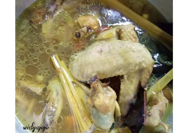 Rahasia Menyiapkan Pindang Ayam Palembang Sederhana yang Enak Banget!