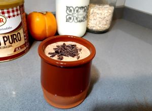 Foto principal de Natillas saludables de caqui, avena y cacao