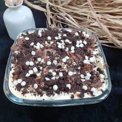 A picture of Tiramisu (eggless)Italian dessert.