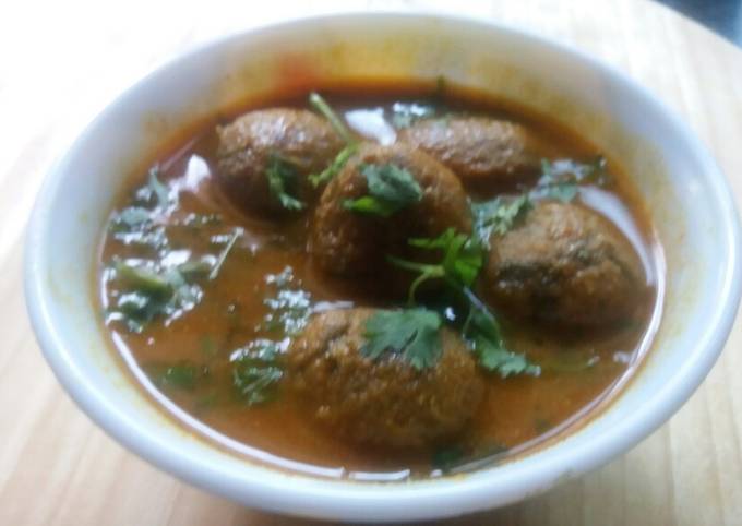 Raw banana kofta (kache kele ka kofta)