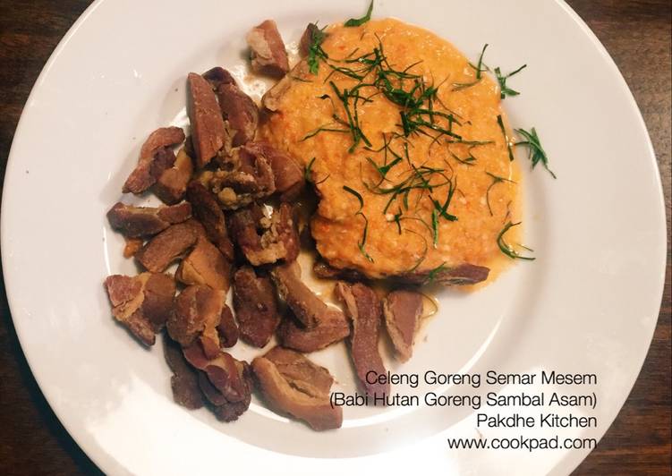 Celeng Semar Mesem (Babi Hutan Goreng Sambal Asam) resep Simbah ala Pakdhe Kitchen