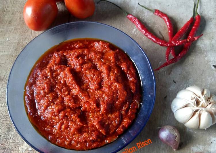 Langkah Mudah untuk Menyiapkan Sambal Merah Sederhana, Bikin Ngiler