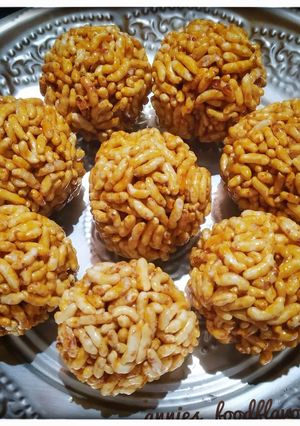 A picture of Murmura ladoo.