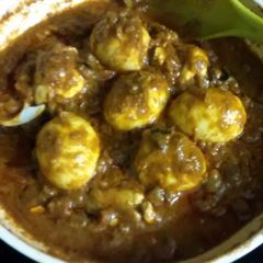 A picture of Egg thiyyal.