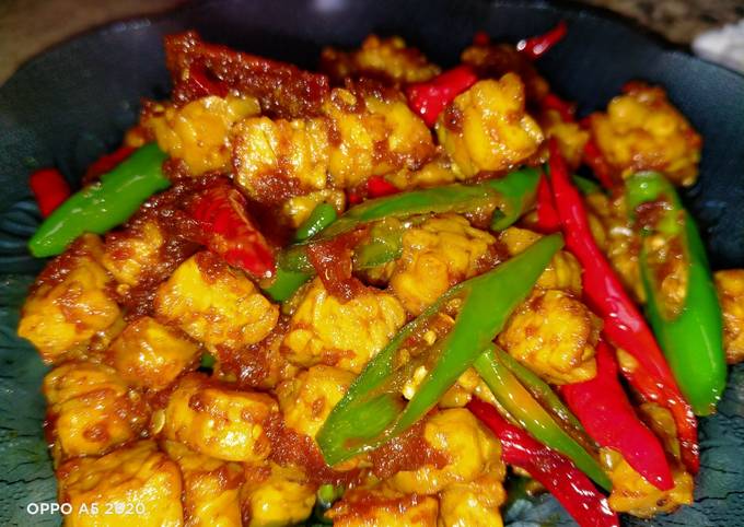 Cara bikin Tempe orek basah bumbu ulek 😋 Cara bikin Tempe orek basah bumbu ulek 😋