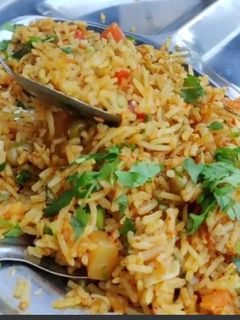 वेज बिरयानी (veg biryani recipe in Hindi) रेसिपी मुख्य फोटो