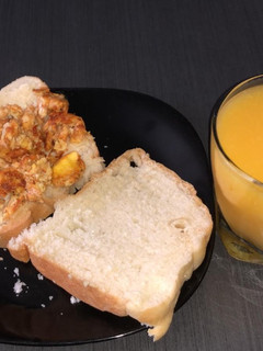 A picture of Fried Eggs.