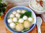 Gambar sup baso ikan