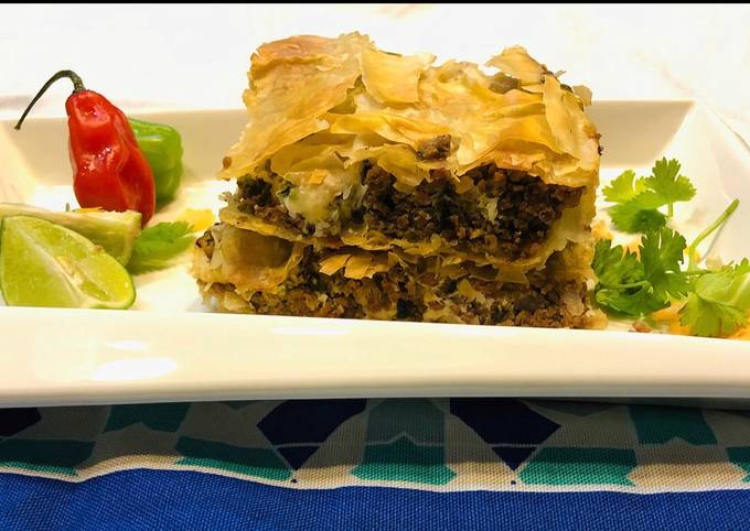 Mince beef filo squares