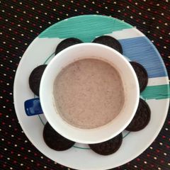 A picture of Oreo milk shake.