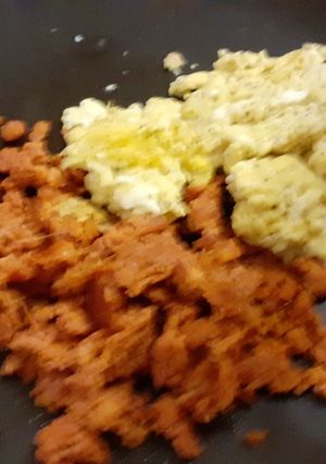 A picture of Chorizo sausage meat.