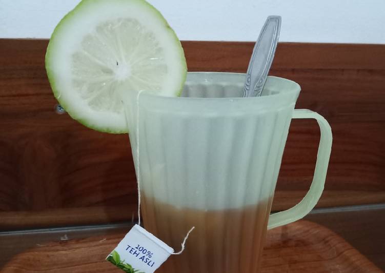 Bagaimana Menyiapkan Lemon Tea, Menggugah Selera