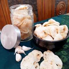 A picture of Kerupuk Nasi Aci.
