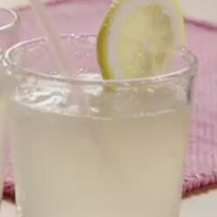 A picture of Mint lemonade.