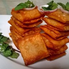 A picture of Cheesy box Pattie #cookpadRamadan.