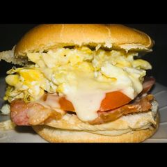 A picture of Brekkie Burger.