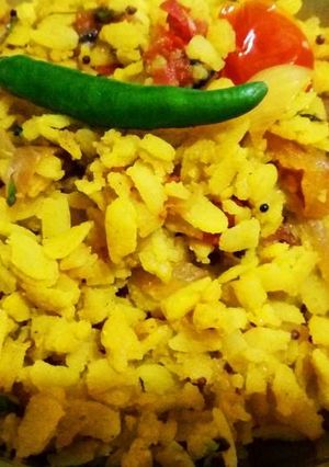 पोहा (Poha recipe in Hindi) रेसिपी मुख्य फोटो