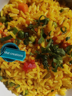 A picture of Yellow fried rice.