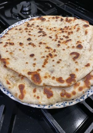 A picture of Greek pita bread.