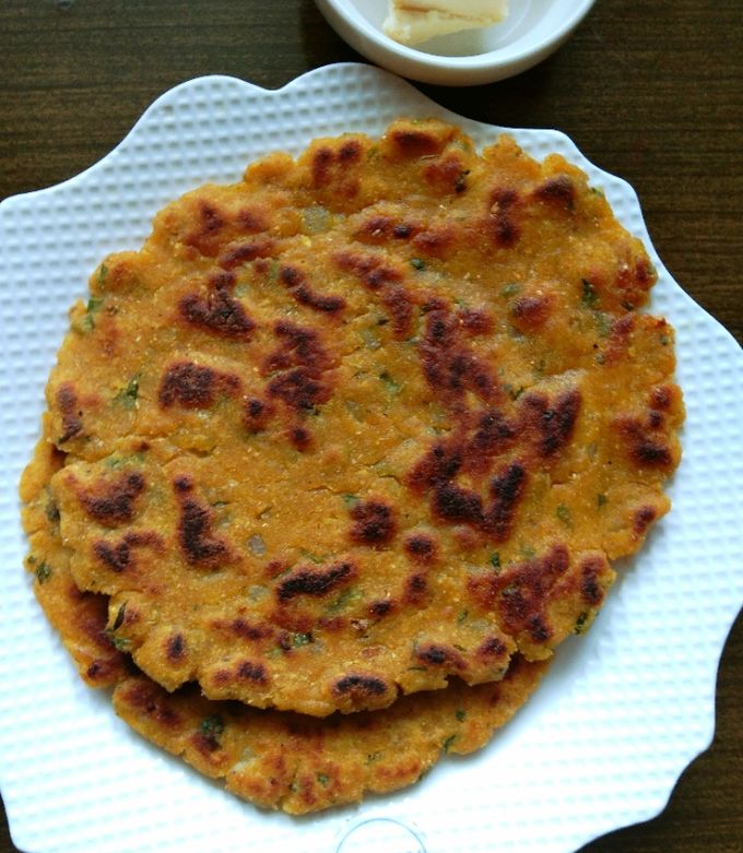 आलू मक्की का पराठा (Aloo makki ka paratha recipe in Hindi) रेसिपी मुख्य फोटो
