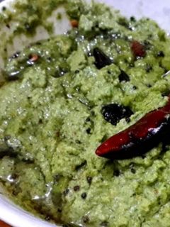கருவேப்பிலை சட்னி (Karuveppilai chutney recipe in tamil) செய்முறை முக்கிய புகைப்படம்