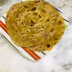 A picture of Kasta parathay.