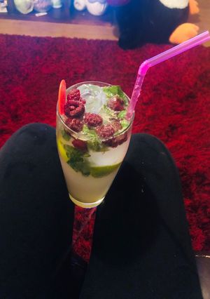Una foto de Mojito frambuesa 🌸🌟