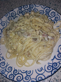 Una foto de Espaguetis a la "carbonara" 🍝