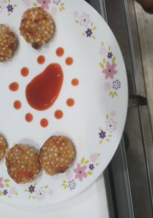 A picture of Sabudana appe.