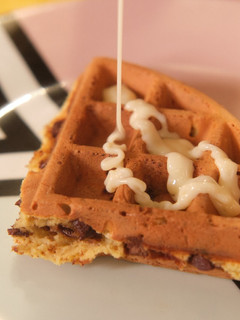 Una foto de Waffles con chispas de chocolate