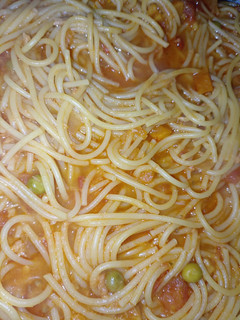 Una foto de Spaghettis con atún
