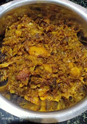 আমিষ বাঁধাকপি (amish badhakopi recipe in Bengali) রেসিপির প্রধান ছবি
