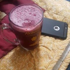 A picture of Beetroot and apple juice.