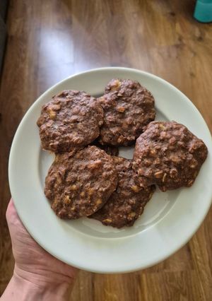 Banános-zabpelyhes keksz recept fotója