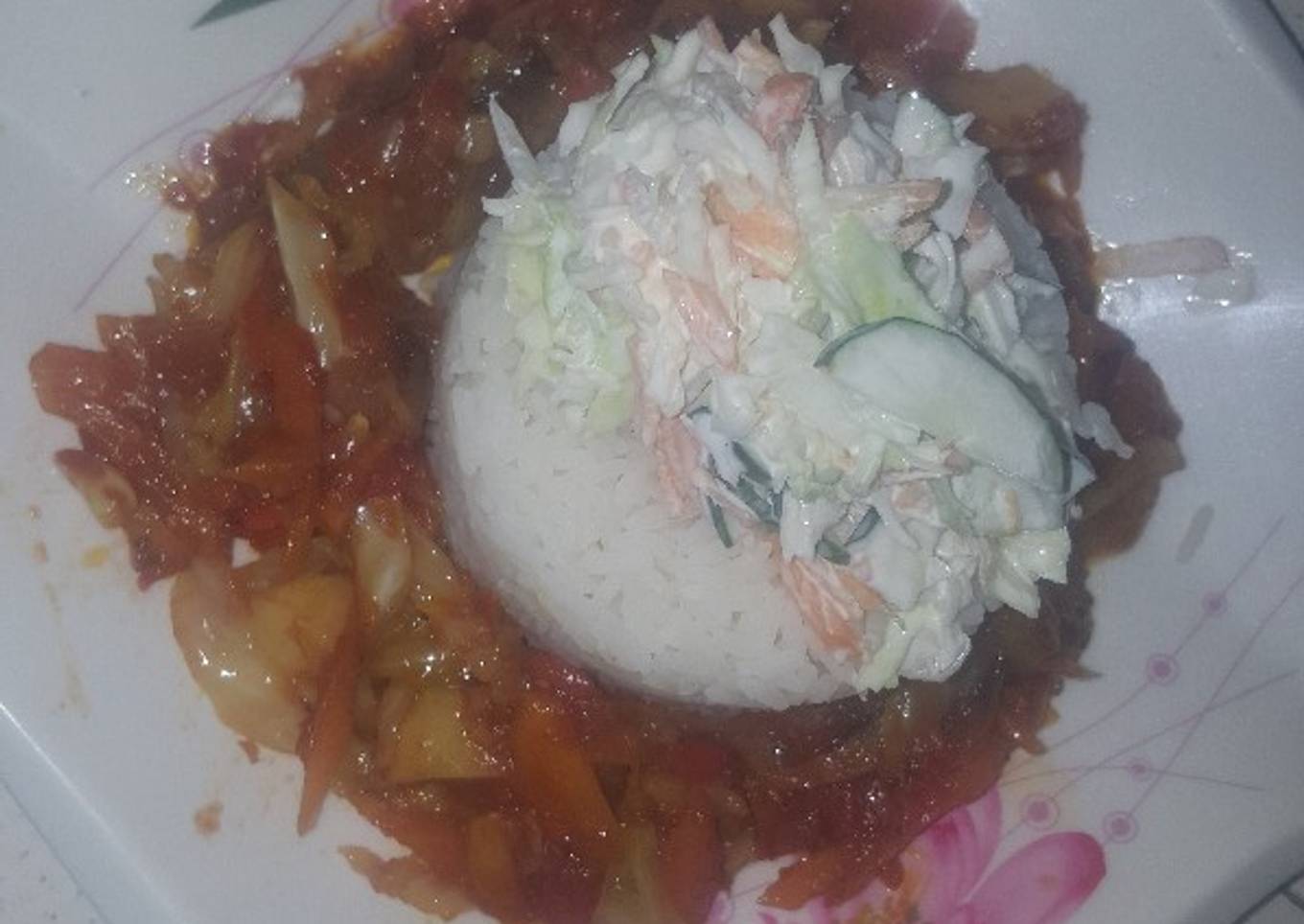 Rice and stew wif coleslow