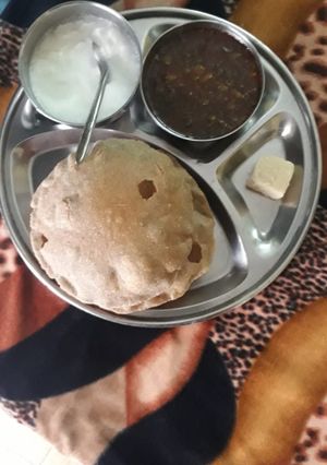 कुट्टू की कचौड़ी (kuttu ki kachodi recipe in Hindi) रेसिपी मुख्य फोटो