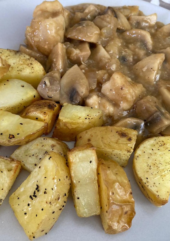 Una foto de Pechuga en salsa de champiñones