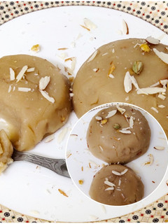 आटे का हलवा (aate ka halwa recipe in hindi) रेसिपी मुख्य फोटो
