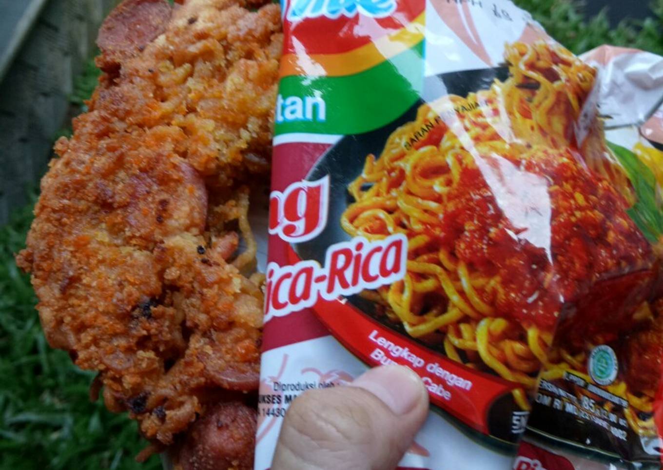 #BikinRamadanBerkesan 'Donat indomie rica-rica'