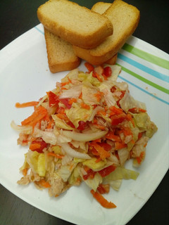 Una foto de Ensalada improvisada