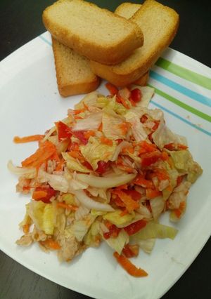 Una foto de Ensalada improvisada