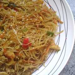 Singapore Noodles রেসিপির প্রধান ছবি