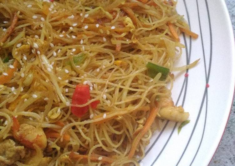 Bumbu Membuat Singapore Noodles yang Menggugah Selera