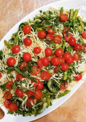A picture of Garlicky Vegetable Pasta.