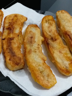 A picture of Pazham Pori/Ethakka Appam (Kerala Style Banana Fritters).
