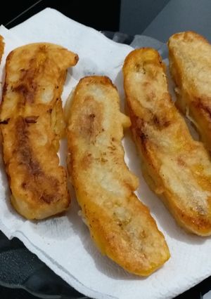 A picture of Pazham Pori/Ethakka Appam (Kerala Style Banana Fritters).